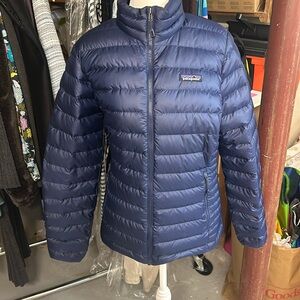 Patagonia navy blue light puffer jacket